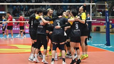 救球队于危 救球队于危